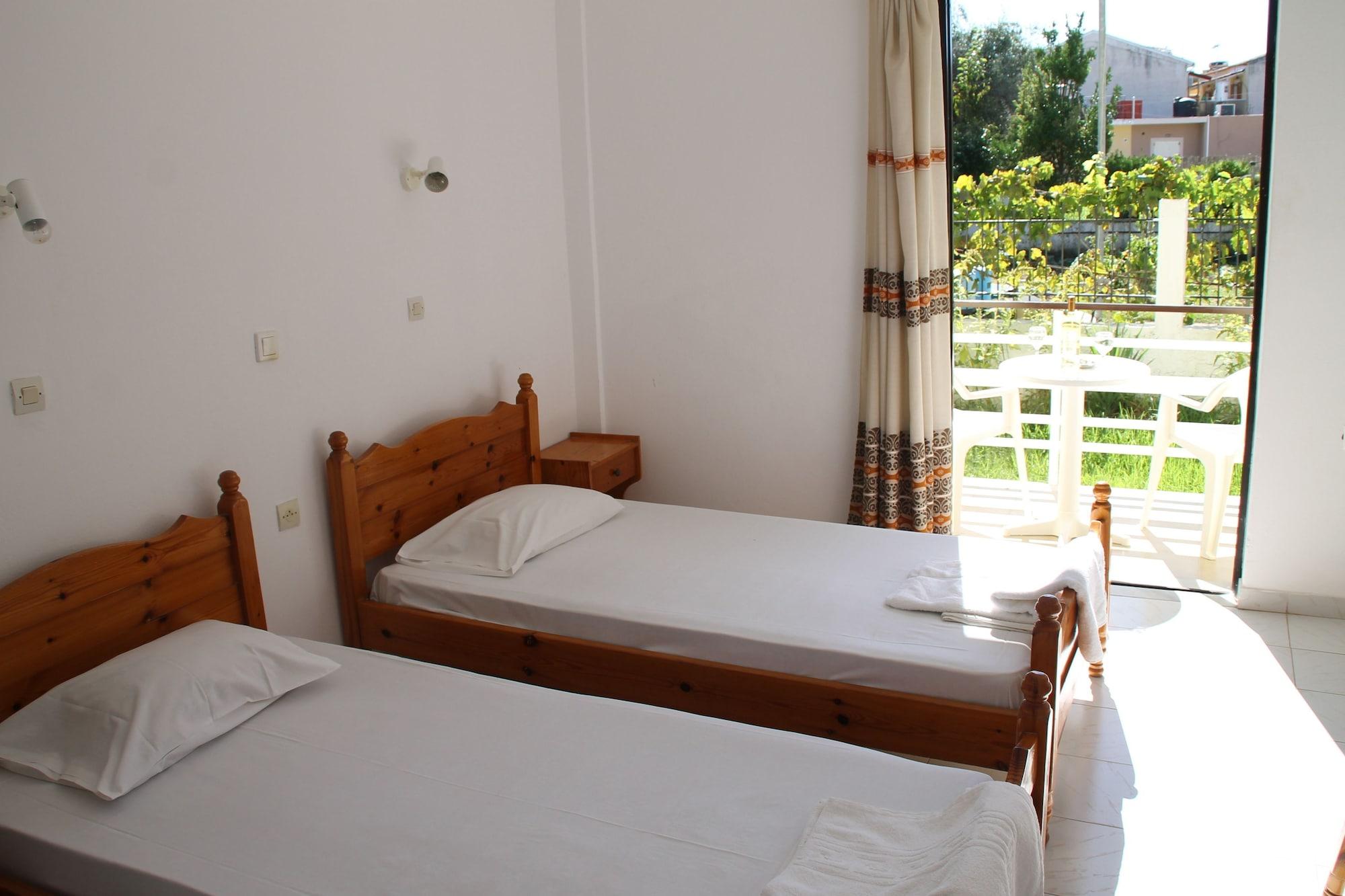 Kavos Central Gardens Exteriör bild