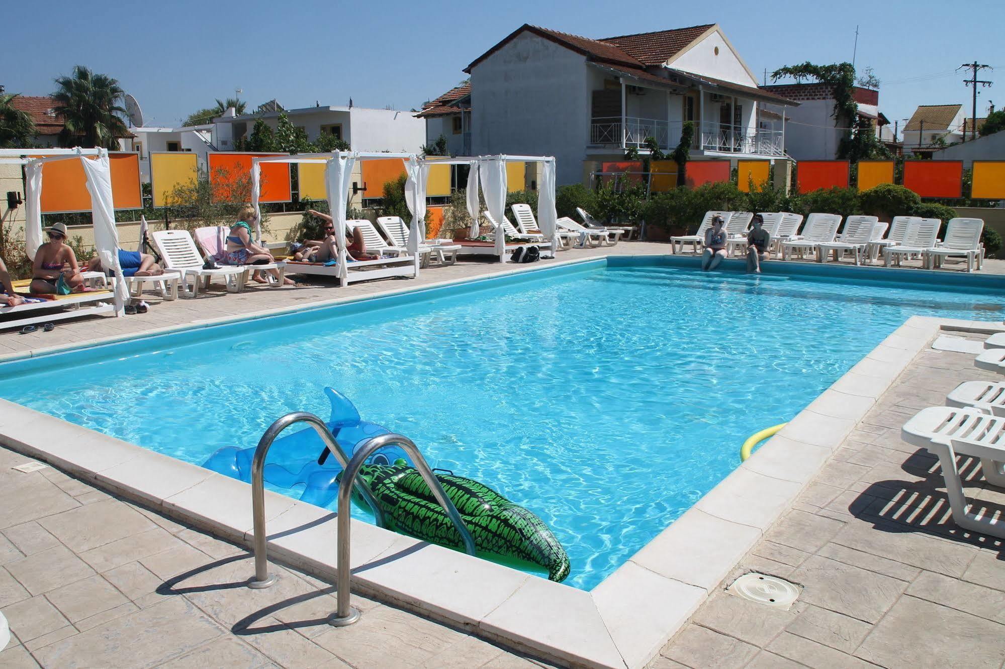 Kavos Central Gardens Exteriör bild