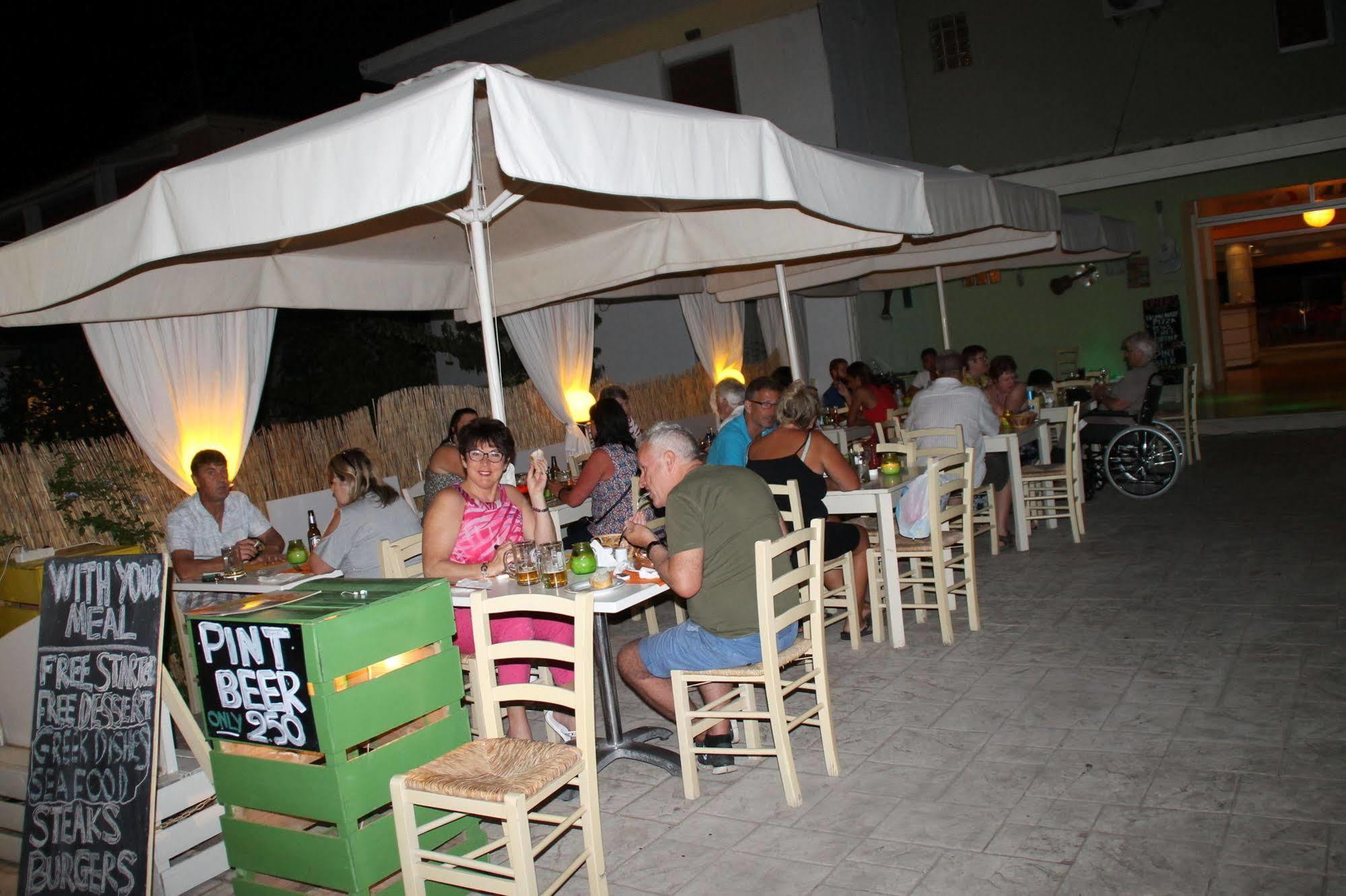 Kavos Central Gardens Exteriör bild